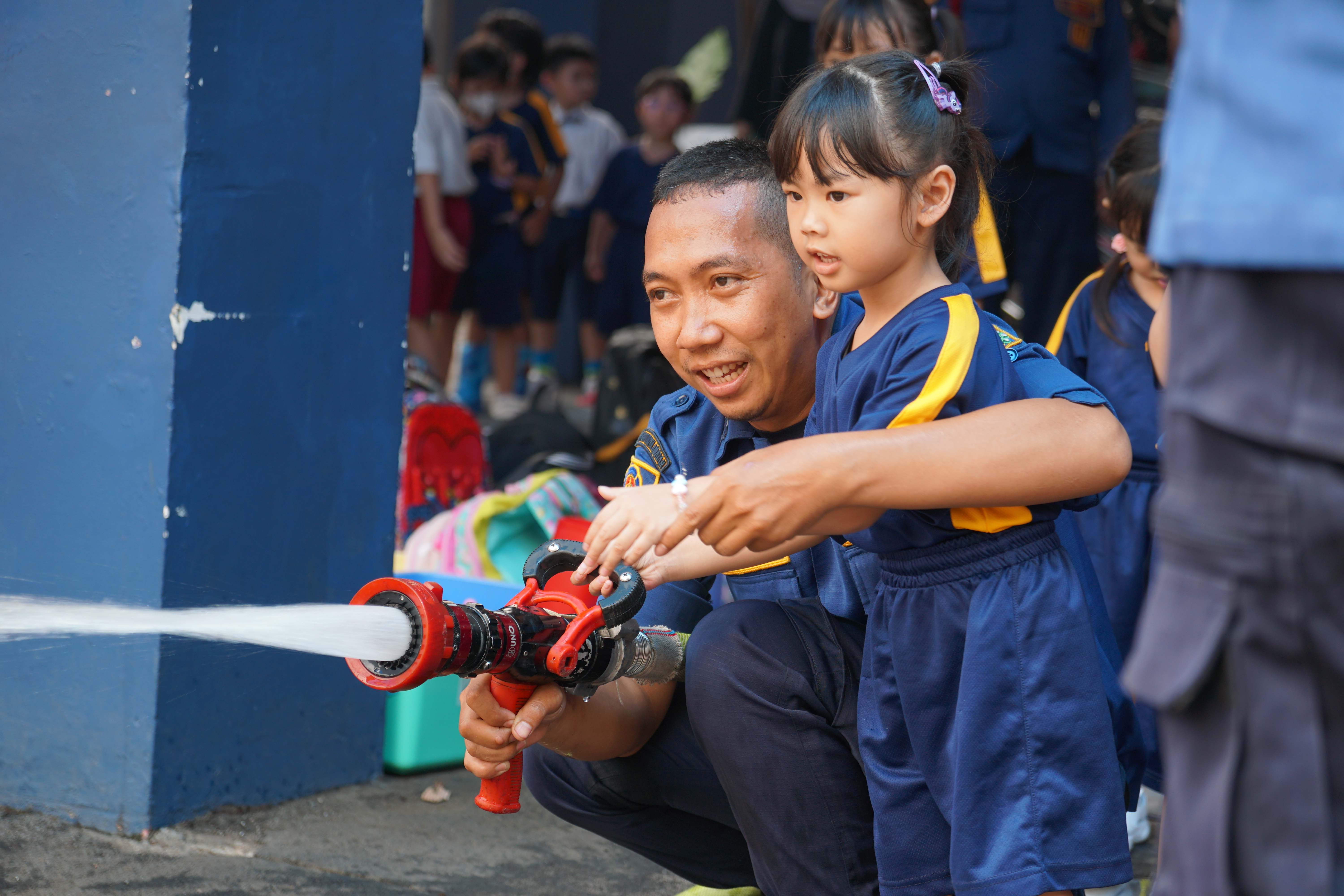 Odoo • A picture with a caption